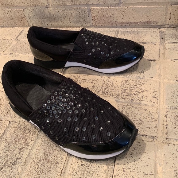 Simply Vera Vera Wang Embellished Sneakers - Picture 6 of 6